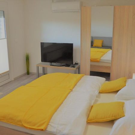 Apartma Vila Zigmund Cerknica Zewnętrze zdjęcie